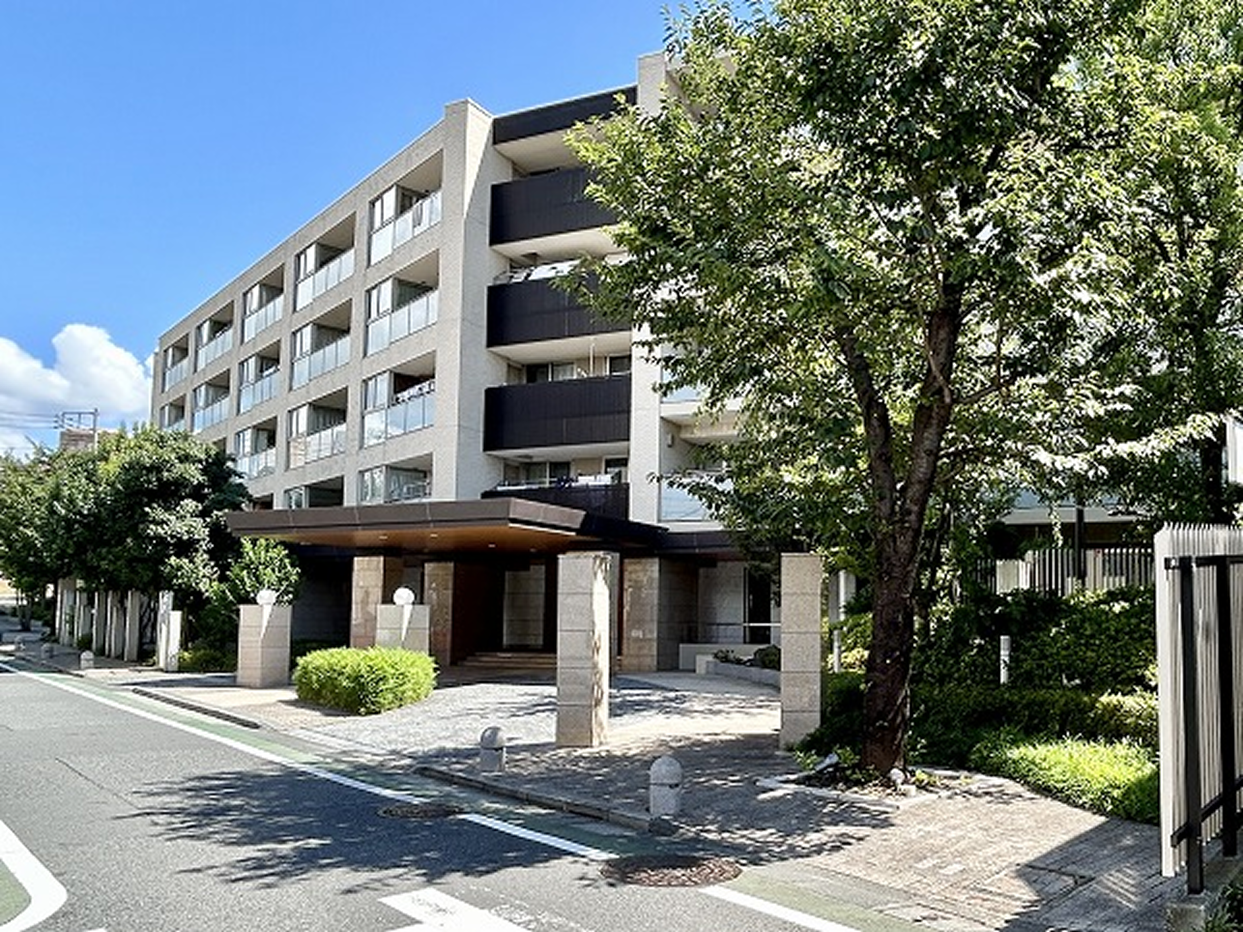 低層マンション